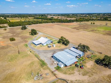 207 Trails End Poolville TX 76487