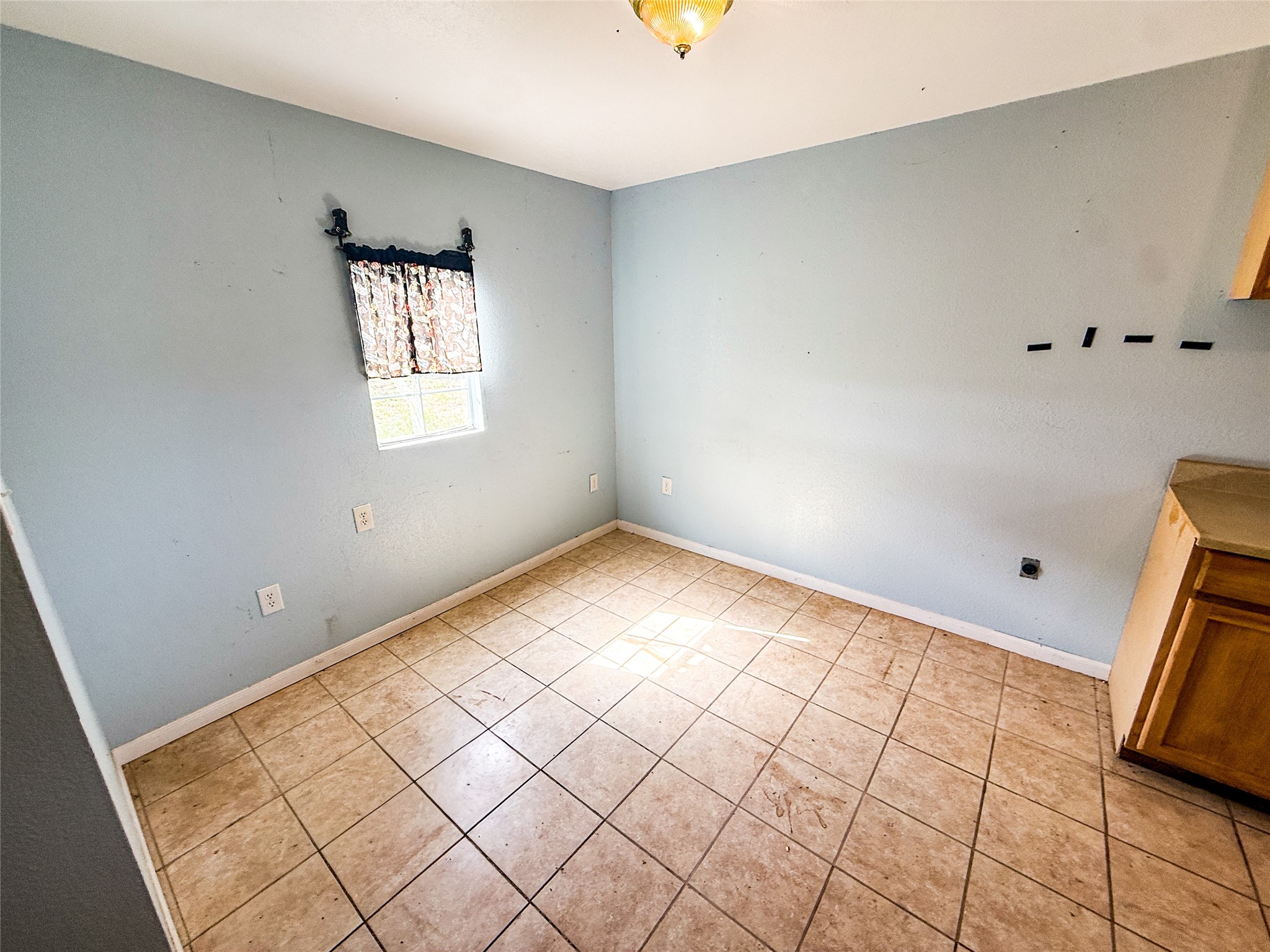 390 County Rd 1475 Road Chico TX 76431