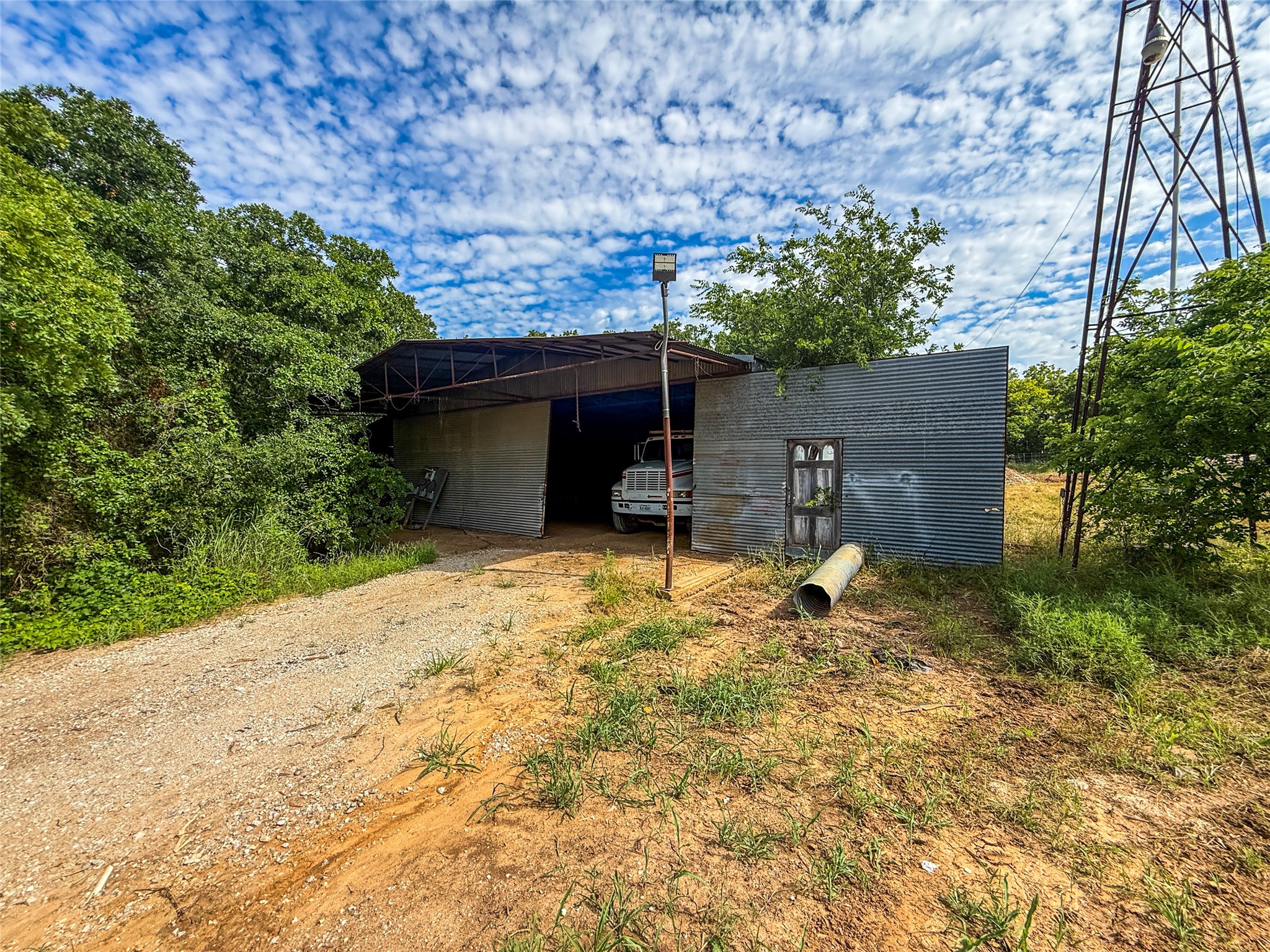 390 County Rd 1475 Road Chico TX 76431