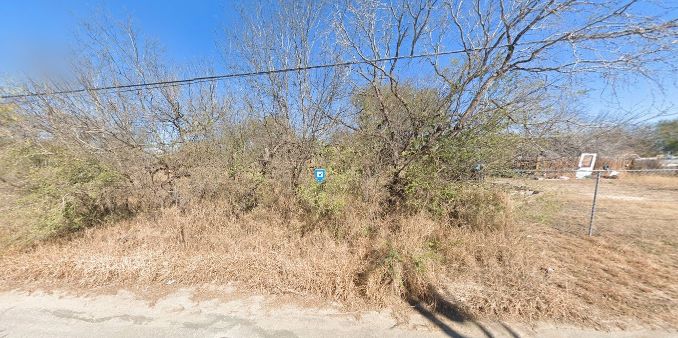 412 Chavaneuux Road San Antonio TX 78221