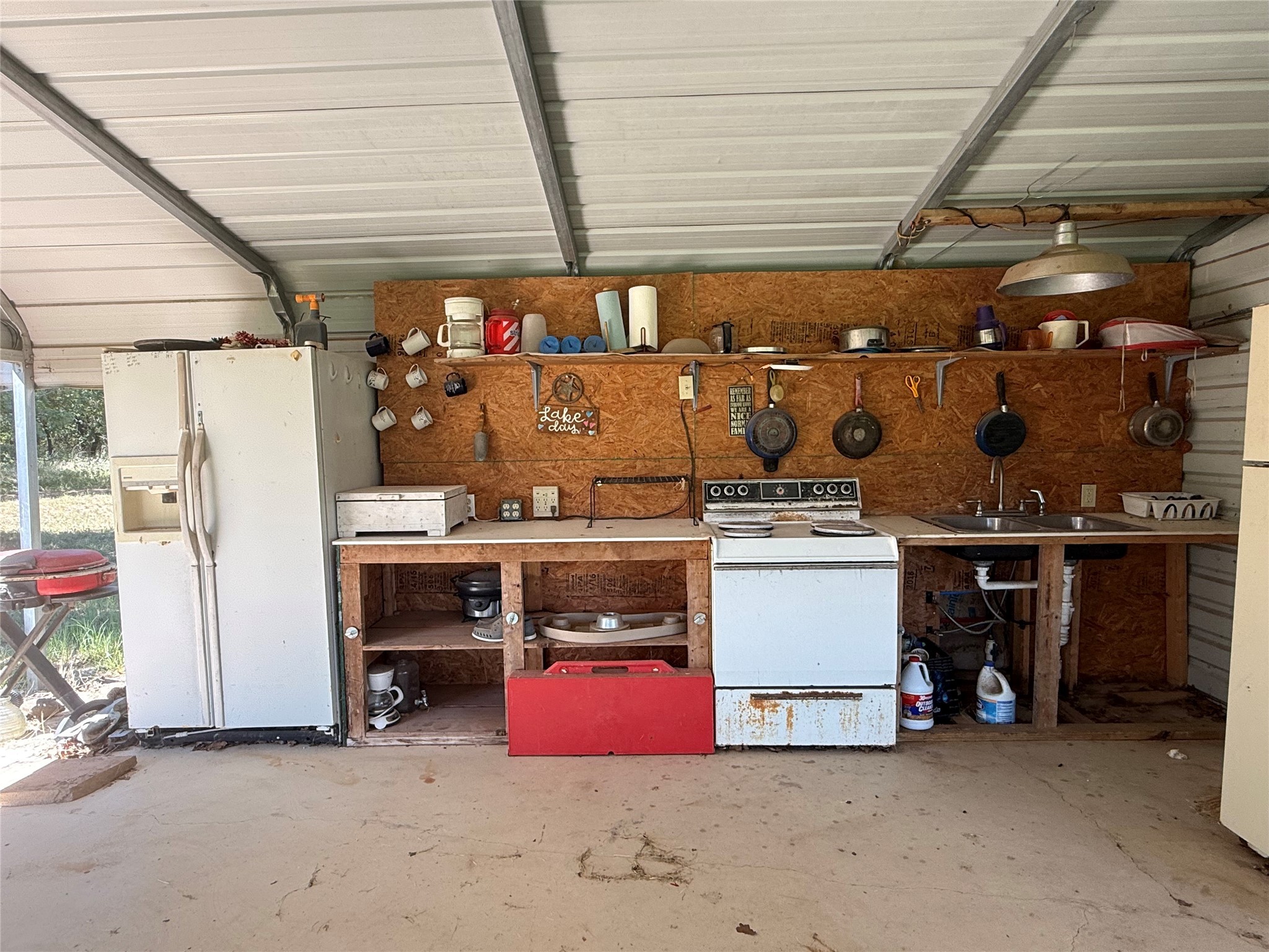 23 Promontory Port Comanche TX 76442