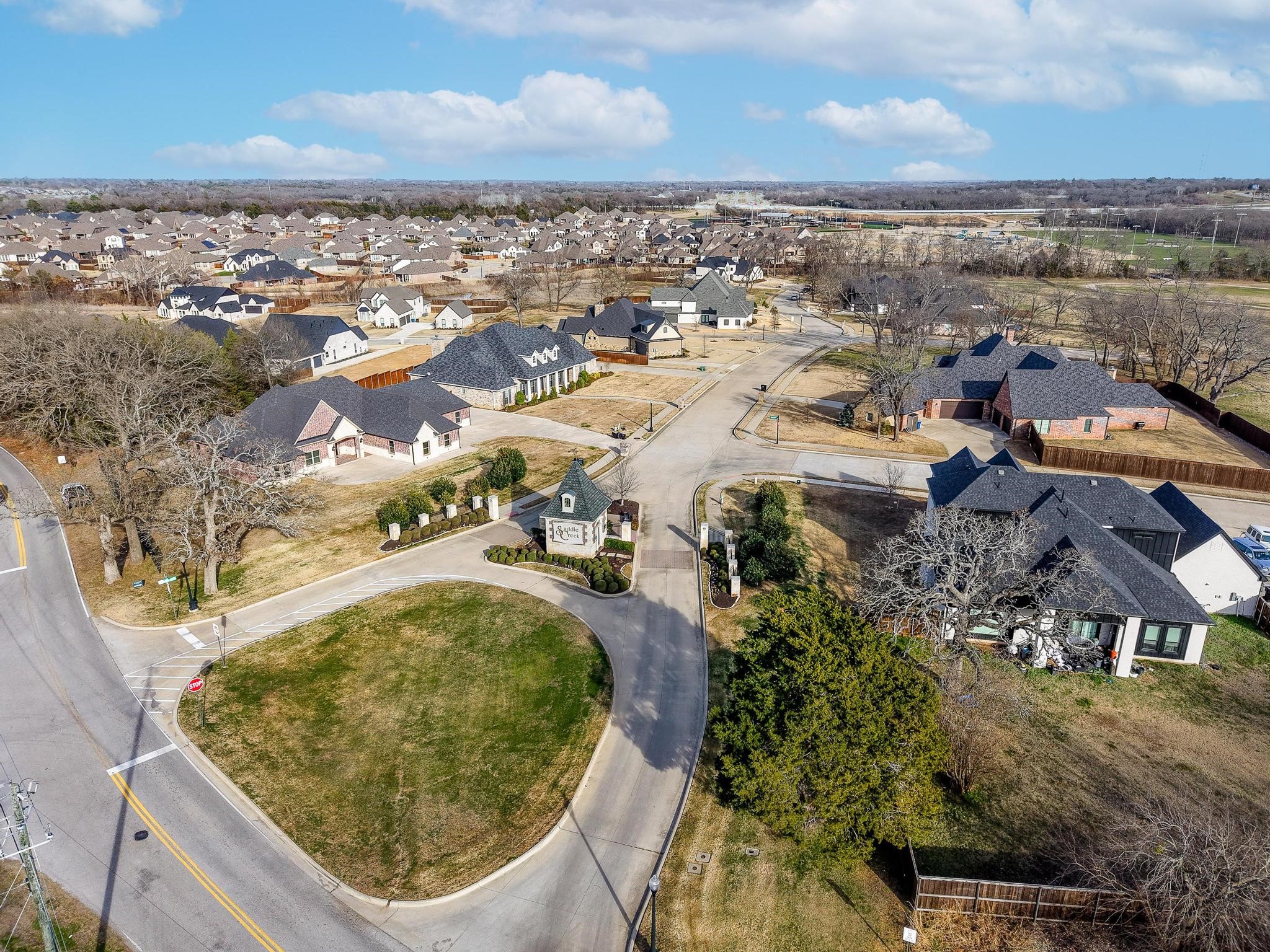 3805 Saddle Creek Denison TX 75020