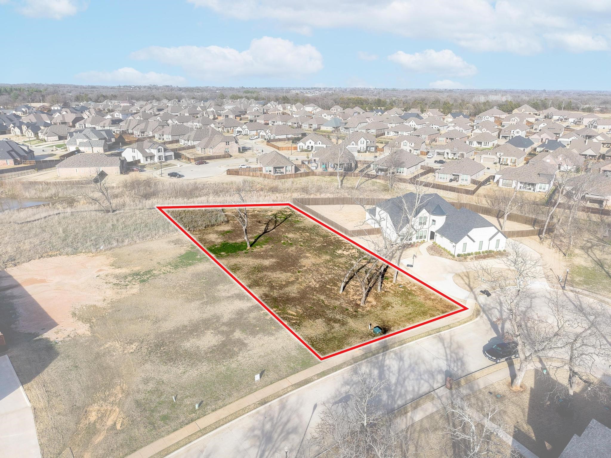 3805 Saddle Creek Denison TX 75020