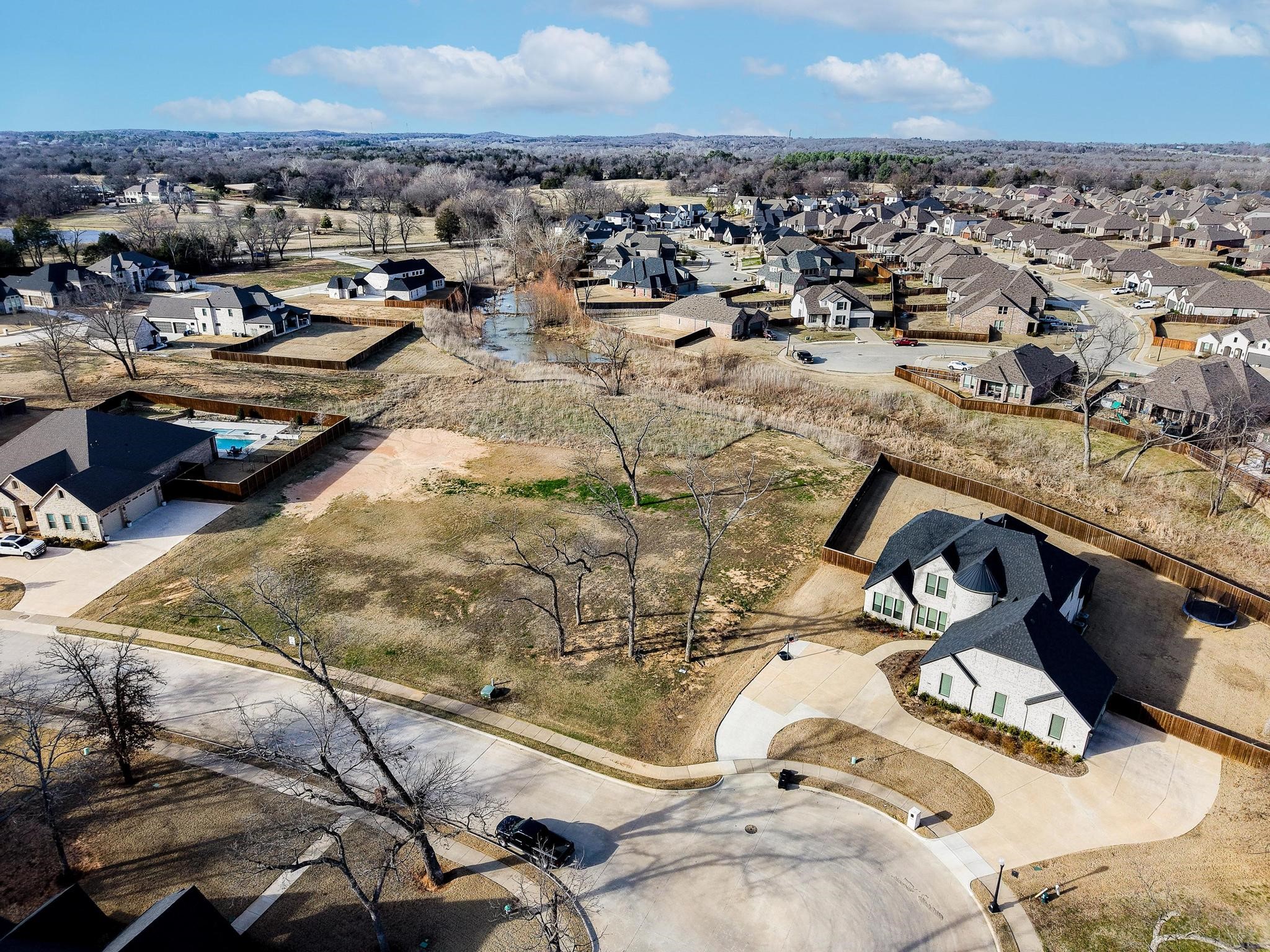 3805 Saddle Creek Denison TX 75020