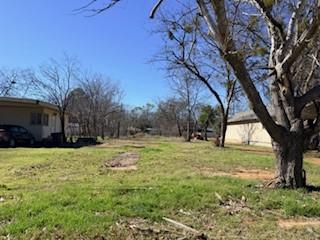906 Virginia Street Graham TX 76450