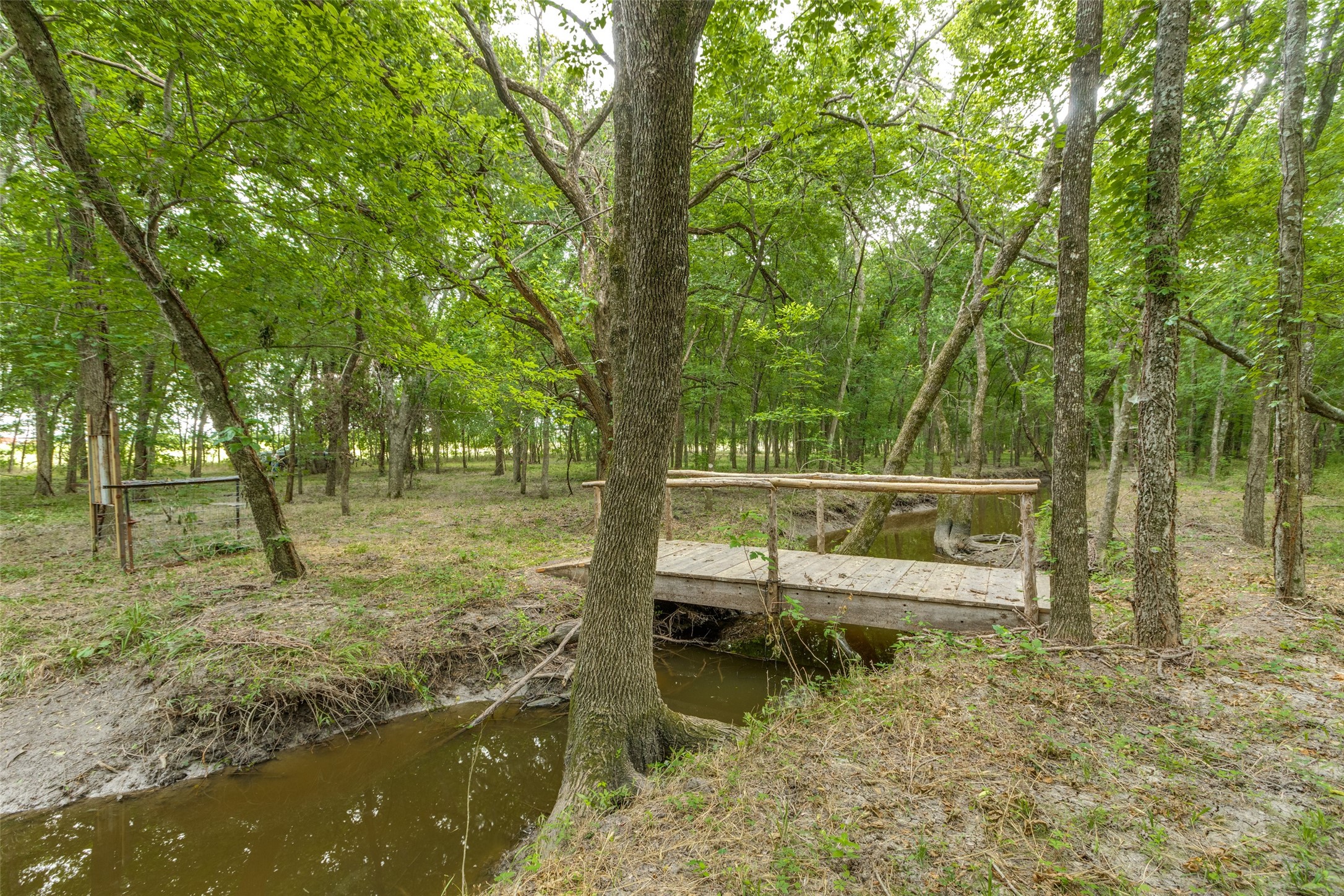 3805 County Road 3805 Wolfe City TX 75496