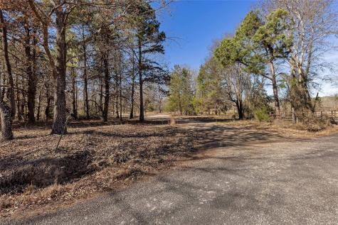 1884 SE County Road 4350 Scroggins TX 75480