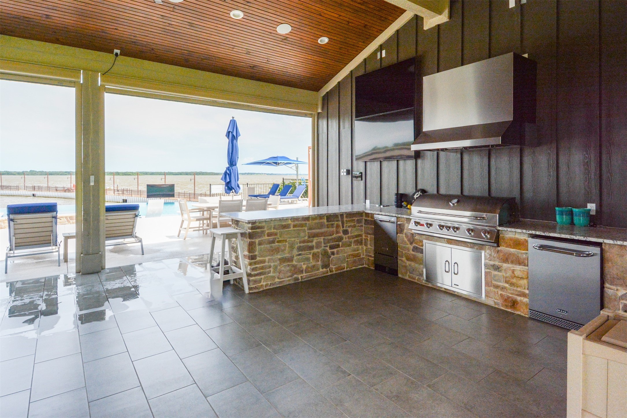 1183 Beacon Shore Kemp TX 75143