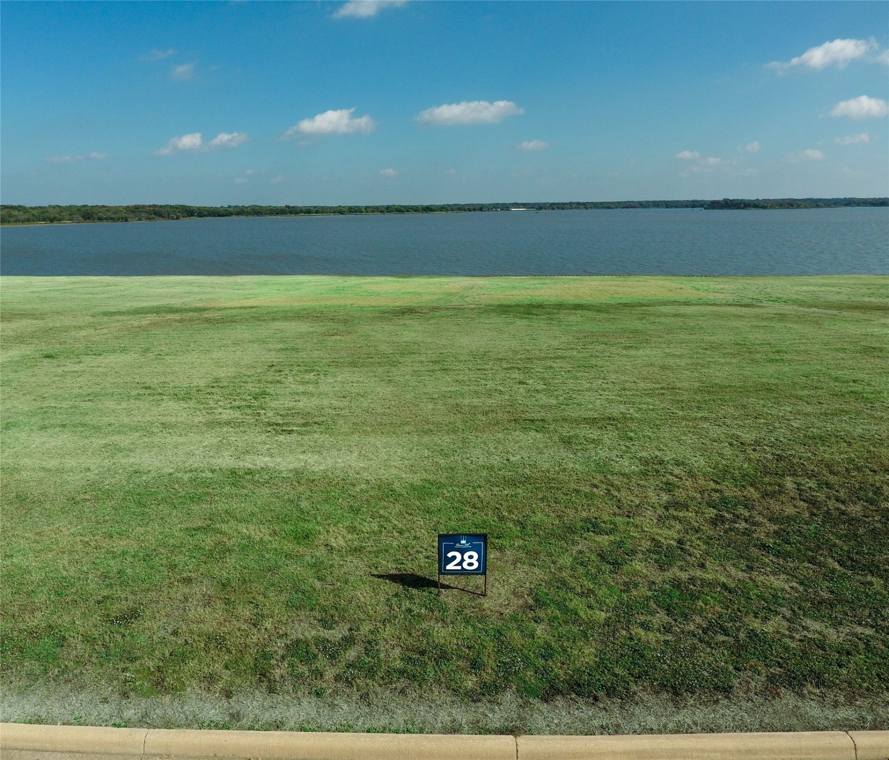 1183 Beacon Shore Kemp TX 75143