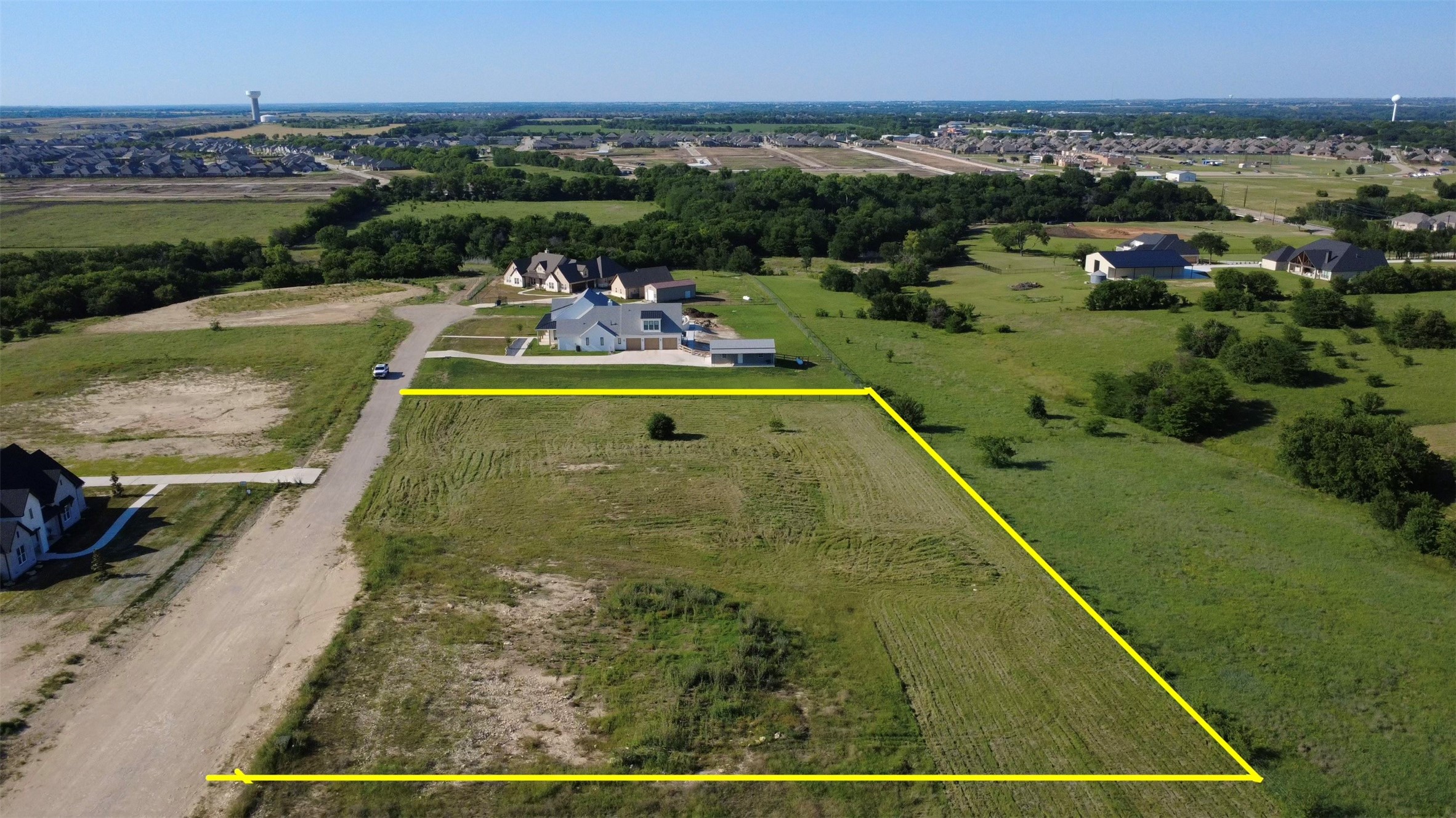 720 Hummingbird Lane Justin TX 76247