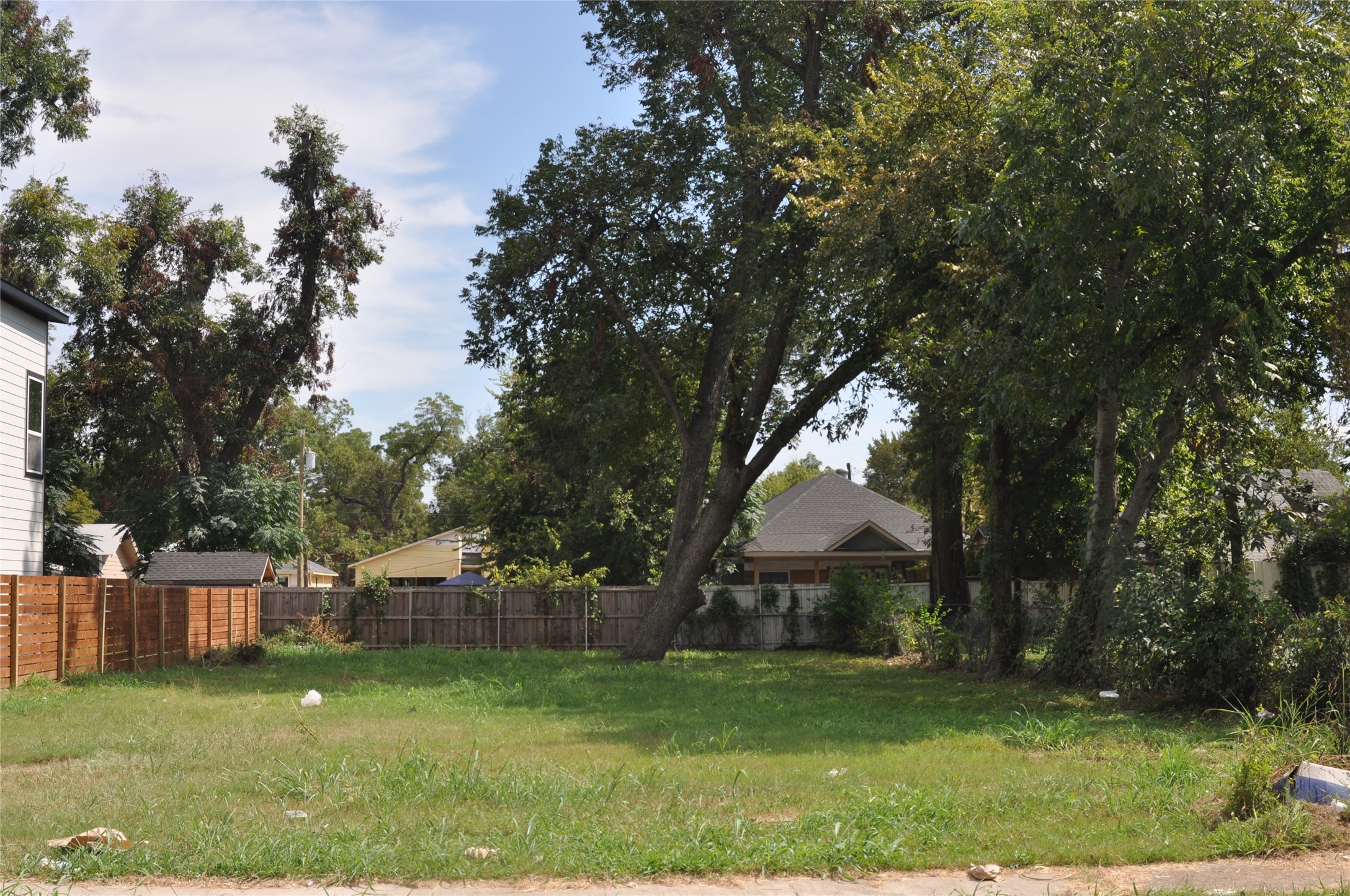 3520 Carl Street Dallas TX 75210