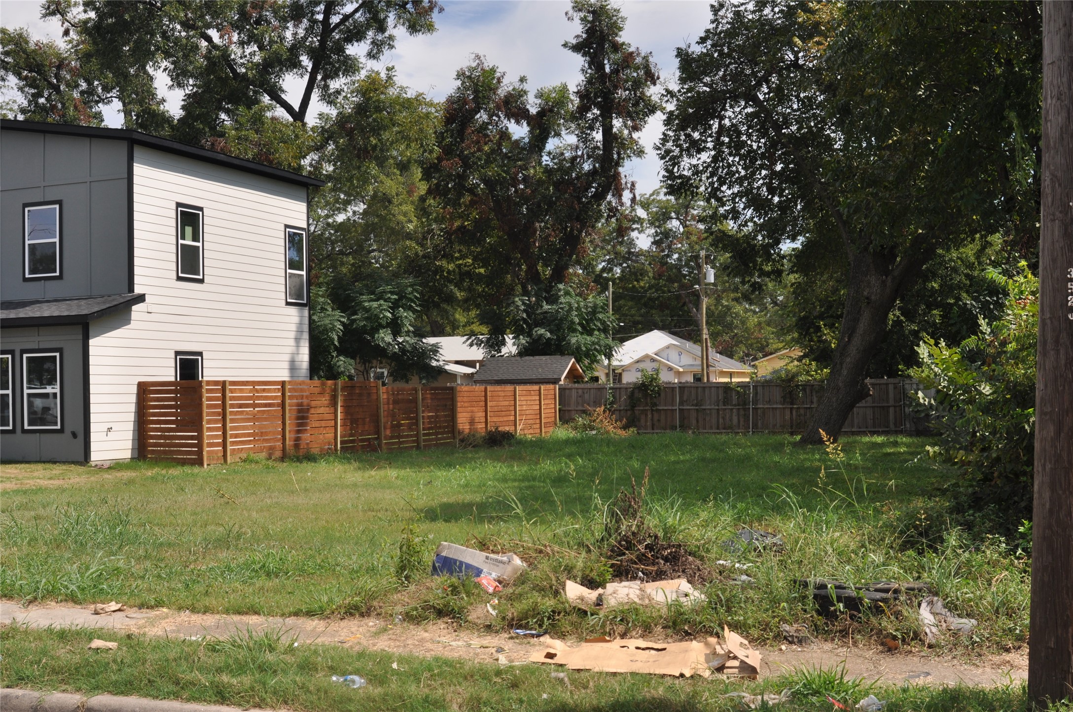 3520 Carl Street Dallas TX 75210