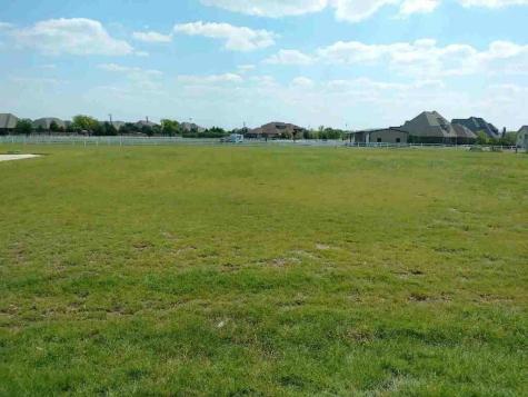1517 Velda Kay Lane Fort Worth TX 76052