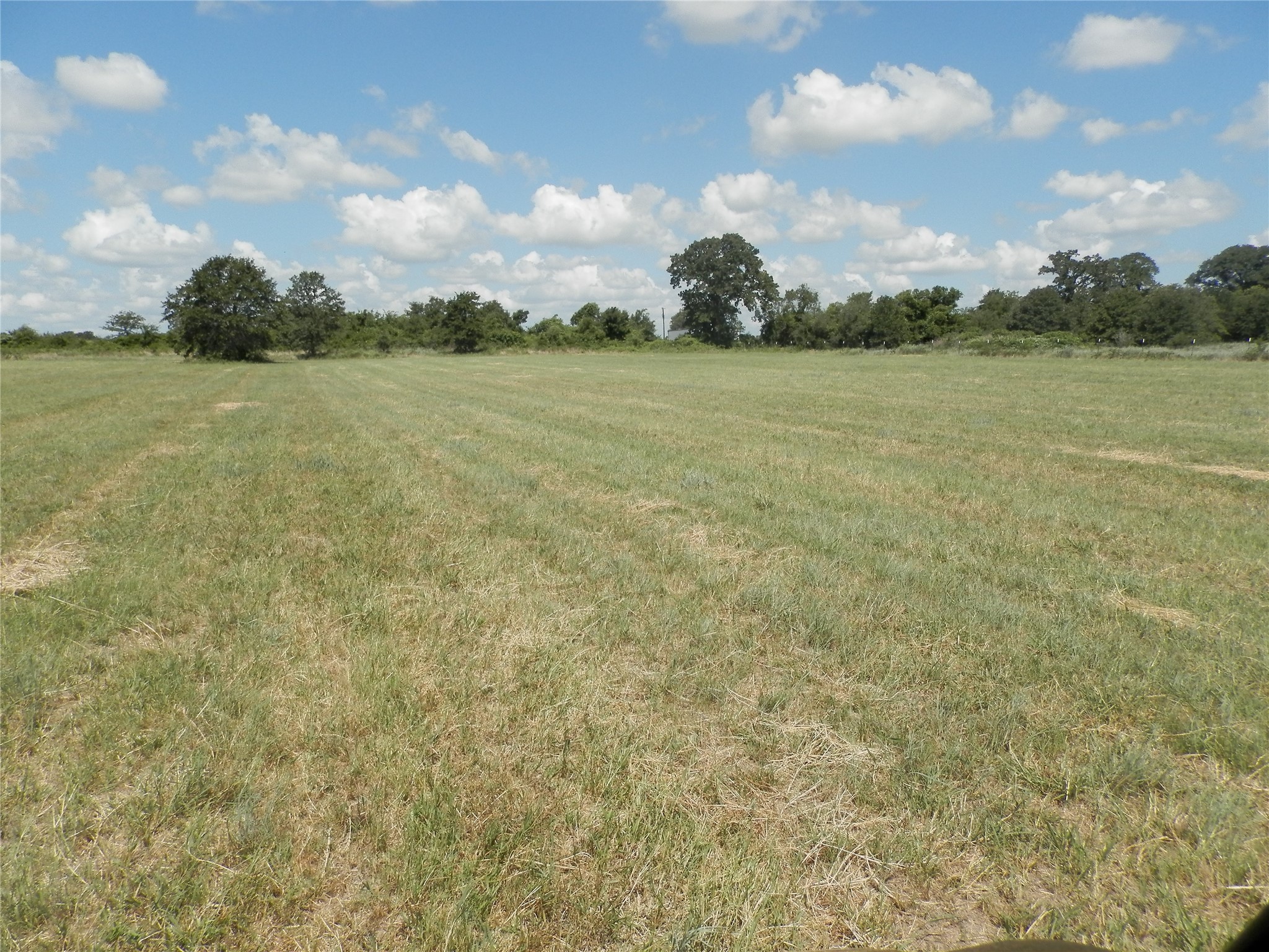 00 Cr-1560 Chico TX 76431