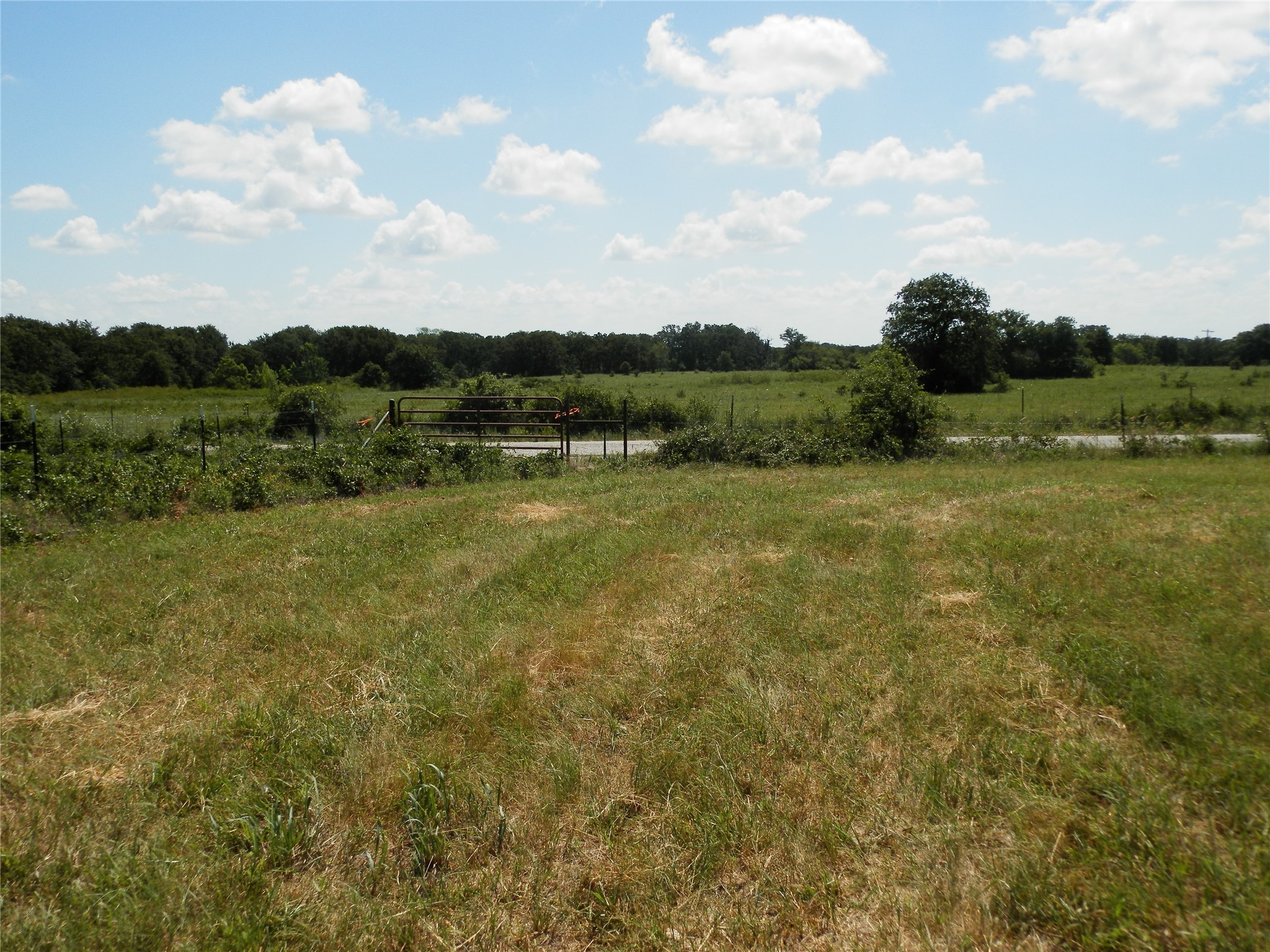 00 Cr-1560 Chico TX 76431