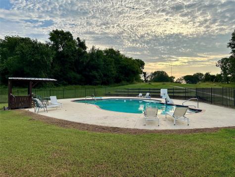 2085 S Oaks Lane Lone Oak TX 75453
