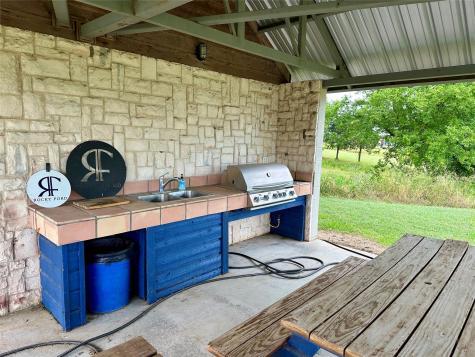 2085 S Oaks Lane Lone Oak TX 75453