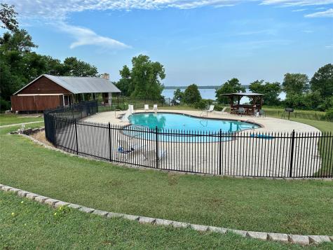 2085 S Oaks Lane Lone Oak TX 75453