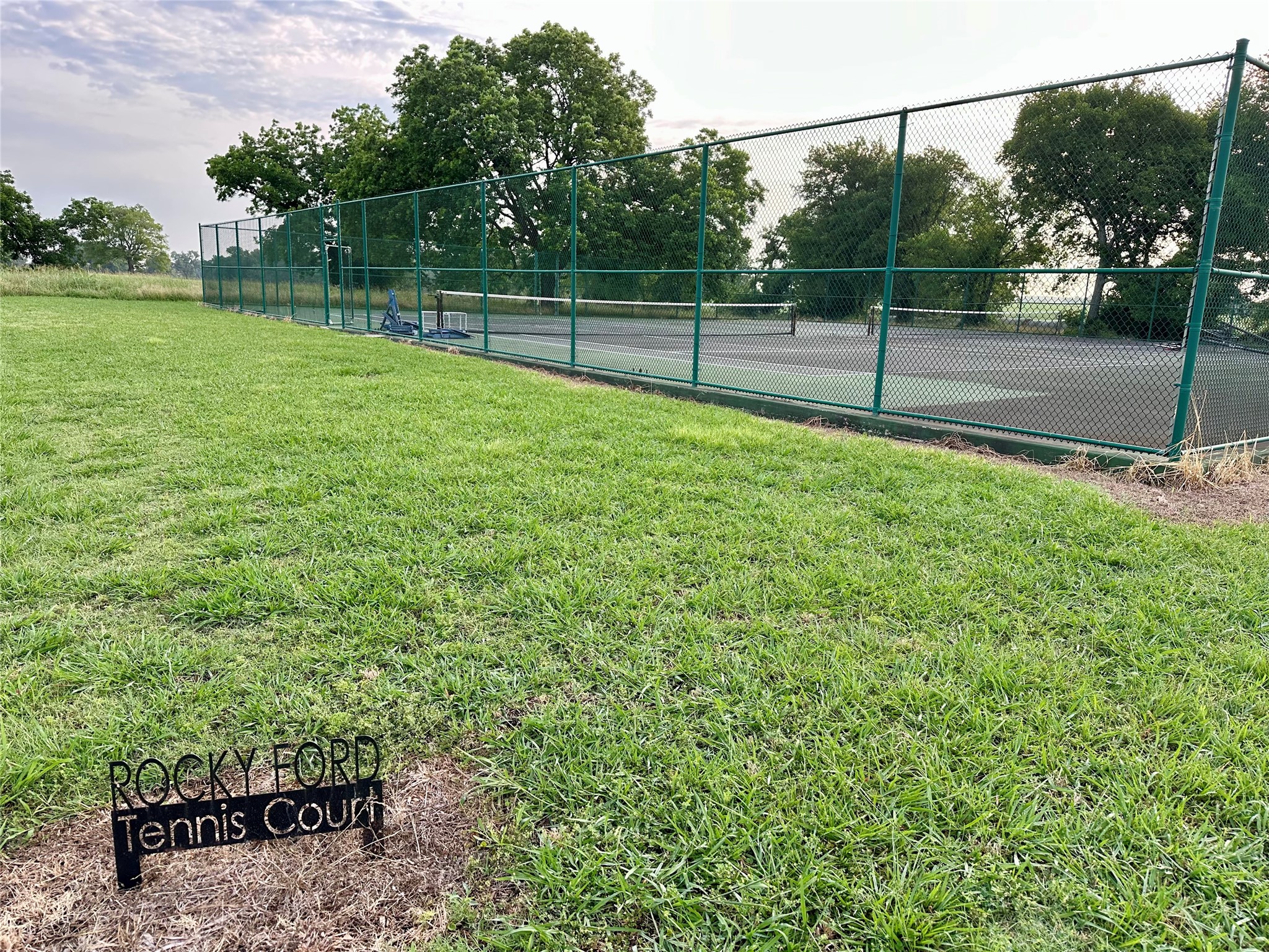 2085 S Oaks Lane Lone Oak TX 75453