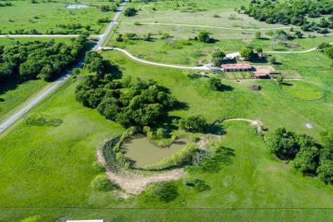 1451 Hemming Road Valley View TX 76272
