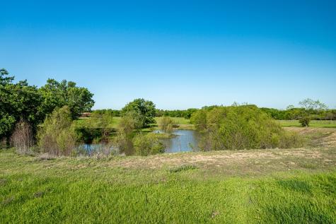 1451 Hemming Road Valley View TX 76272