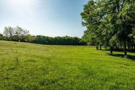 1451 Hemming Road Valley View TX 76272