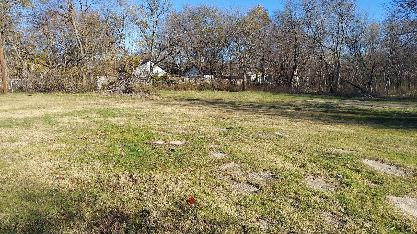 1404 E 10th Avenue Corsicana TX 75110