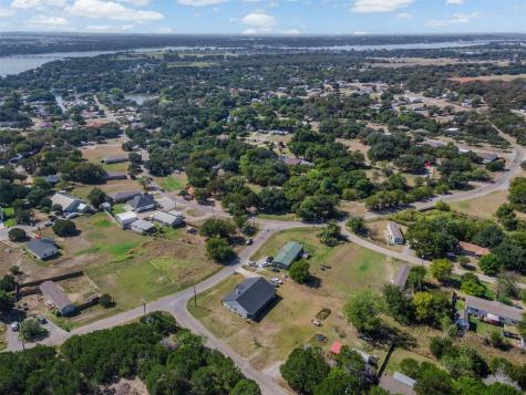 2810 Sky Harbour Drive Granbury TX 76049