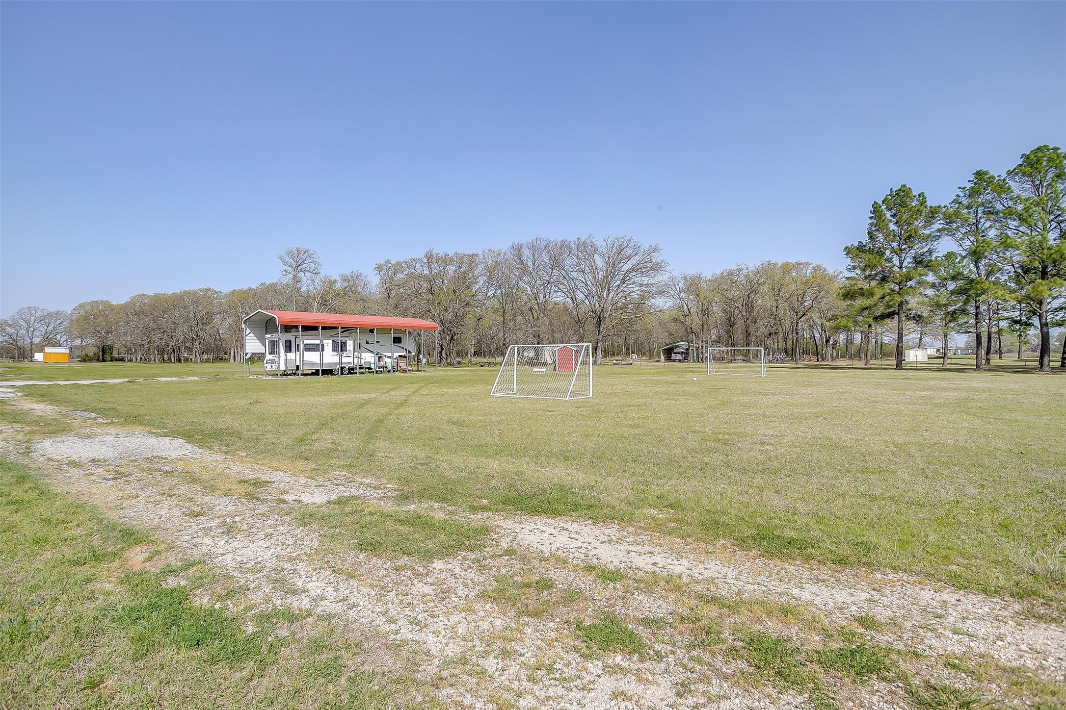 11833 Southview Drive Kemp TX 75143