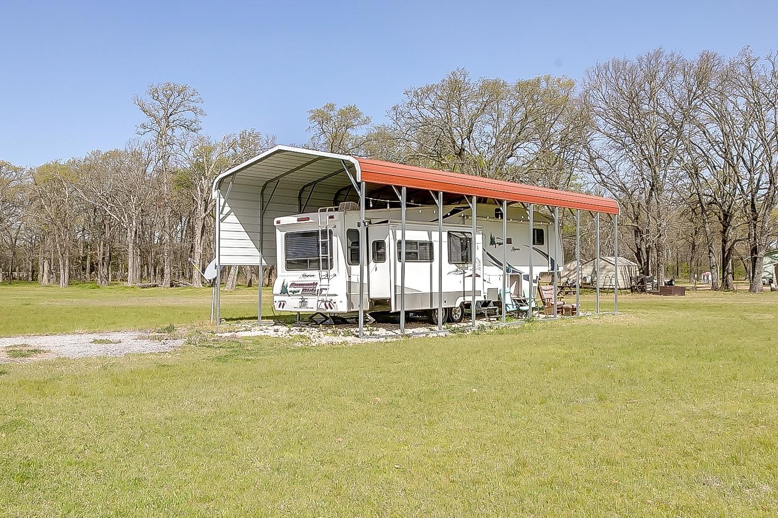 11833 Southview Drive Kemp TX 75143