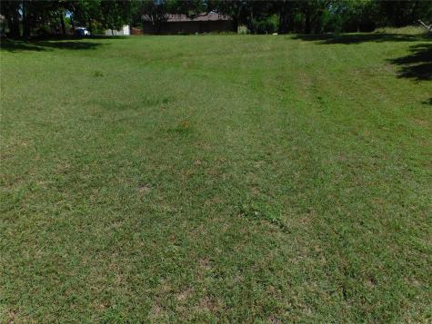 0ff Locust Avenue Hubbard TX 76648