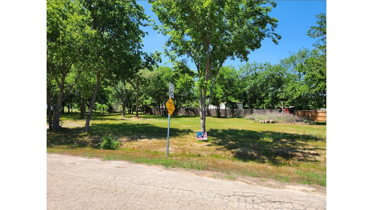 4251 Thousand Oaks Drive Argyle TX 76226