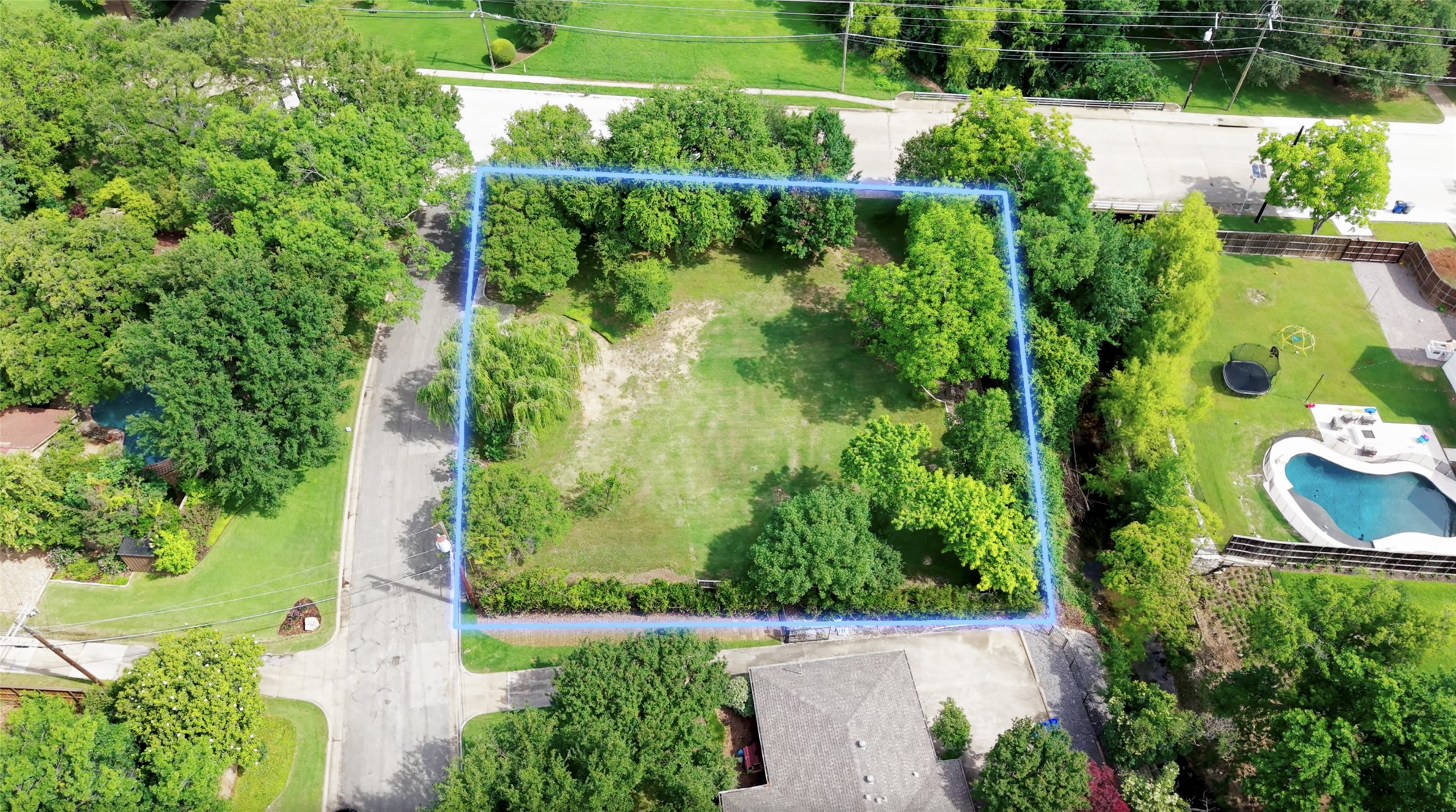 3890 Whitehall Drive Dallas TX 75229