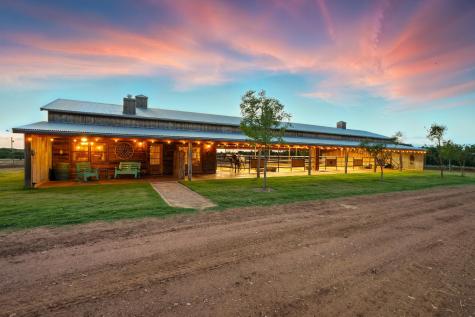 635 County Road 184 Lawn TX 79530