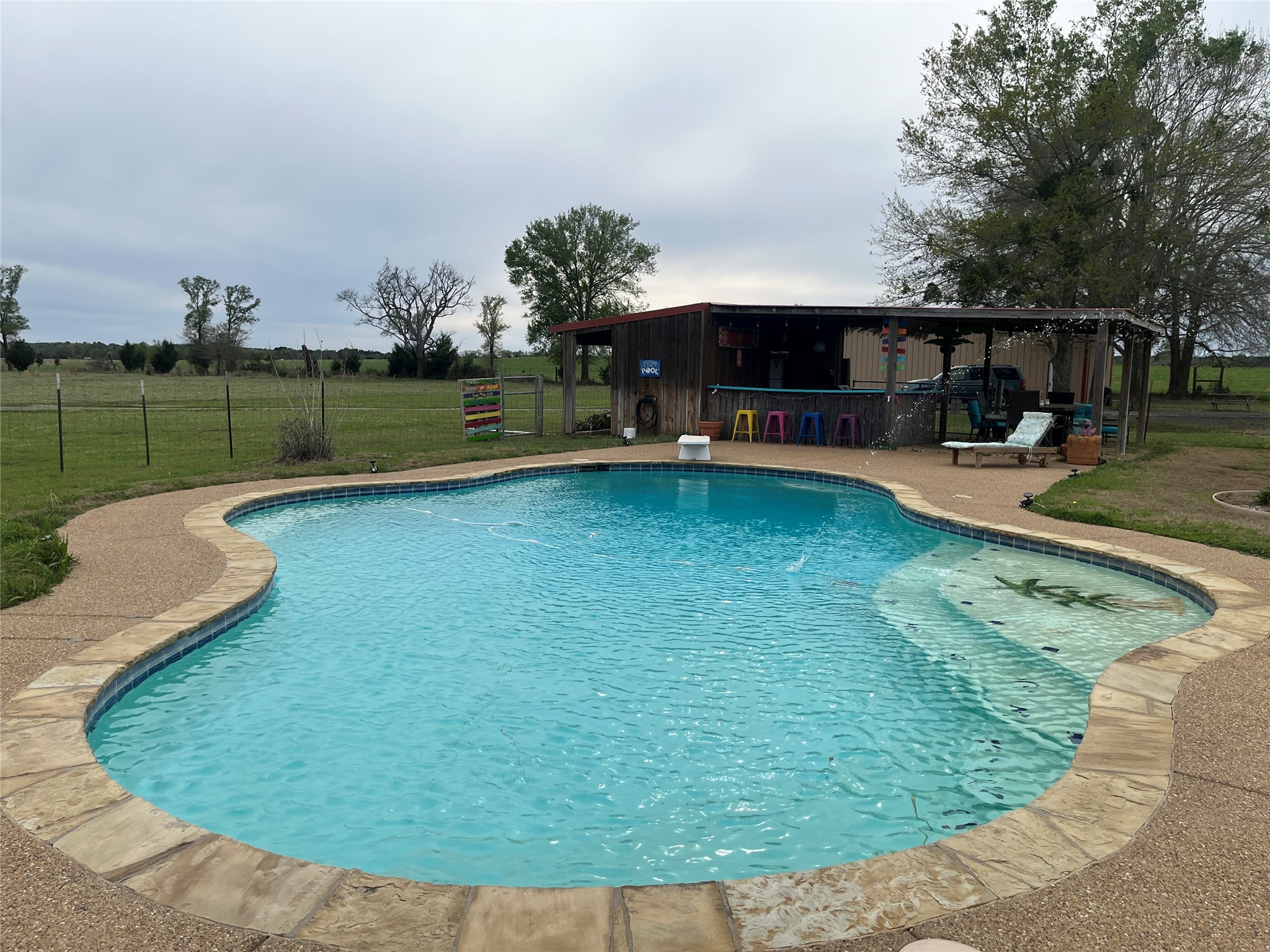 542 Cr 4716 Troup TX 75789