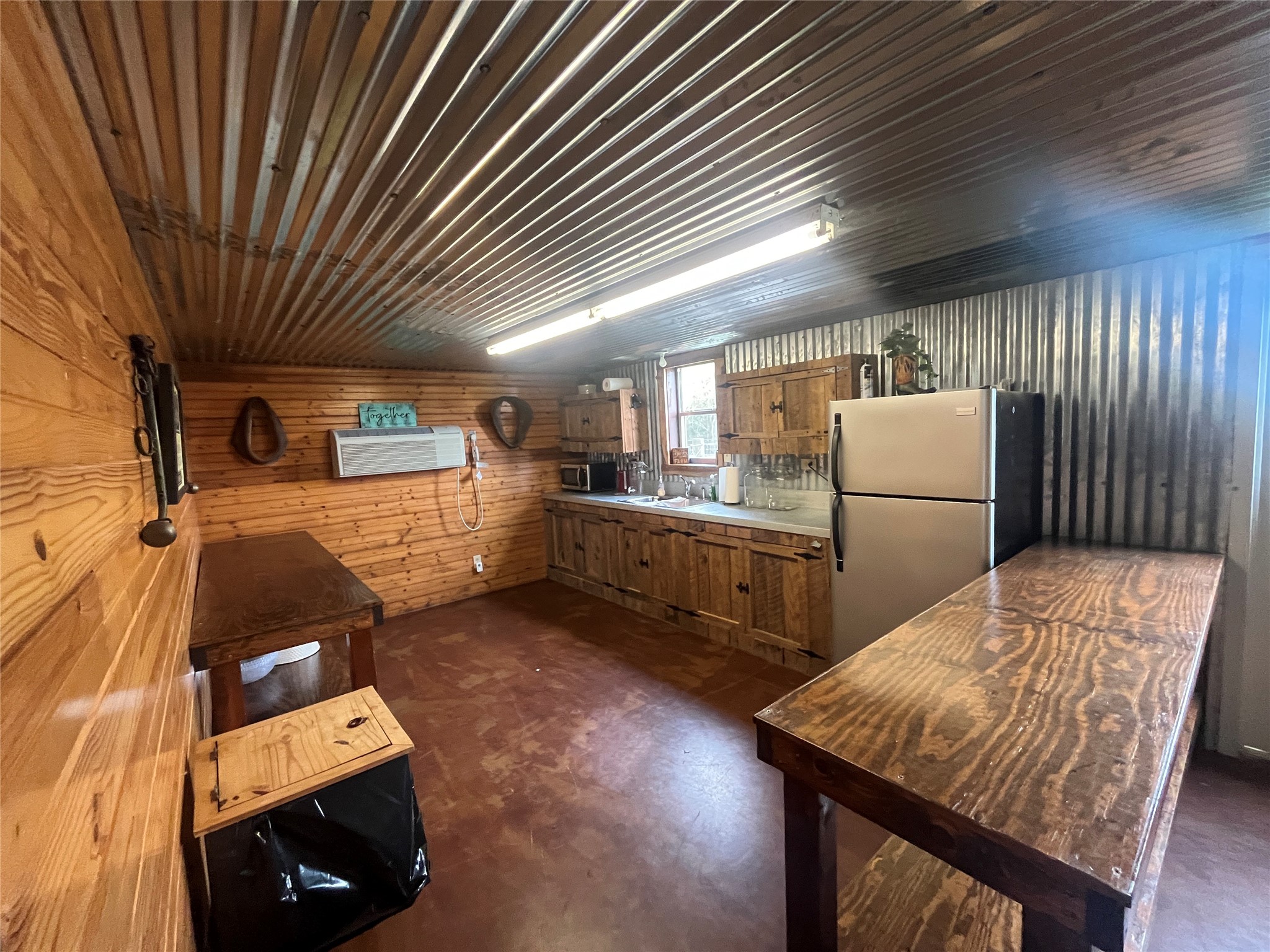 542 Cr 4716 Troup TX 75789