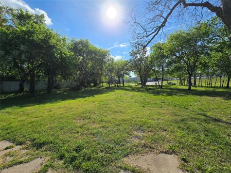 823 Millard Street Dallas TX 75203