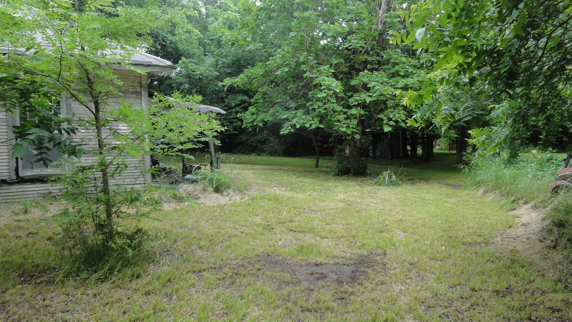 303 W College Street Trenton TX 75490