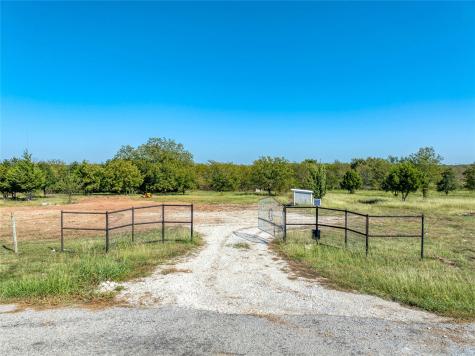 1274 Hart Lane Tioga TX 76271