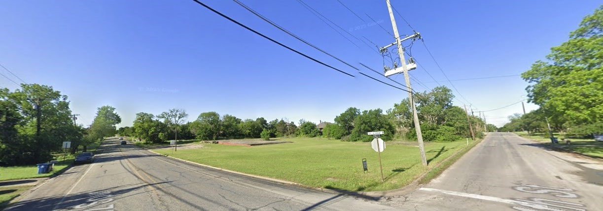 105 W 4th Street Keene TX 76059