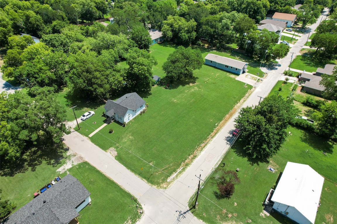 602 Pine Street Bonham TX 75418