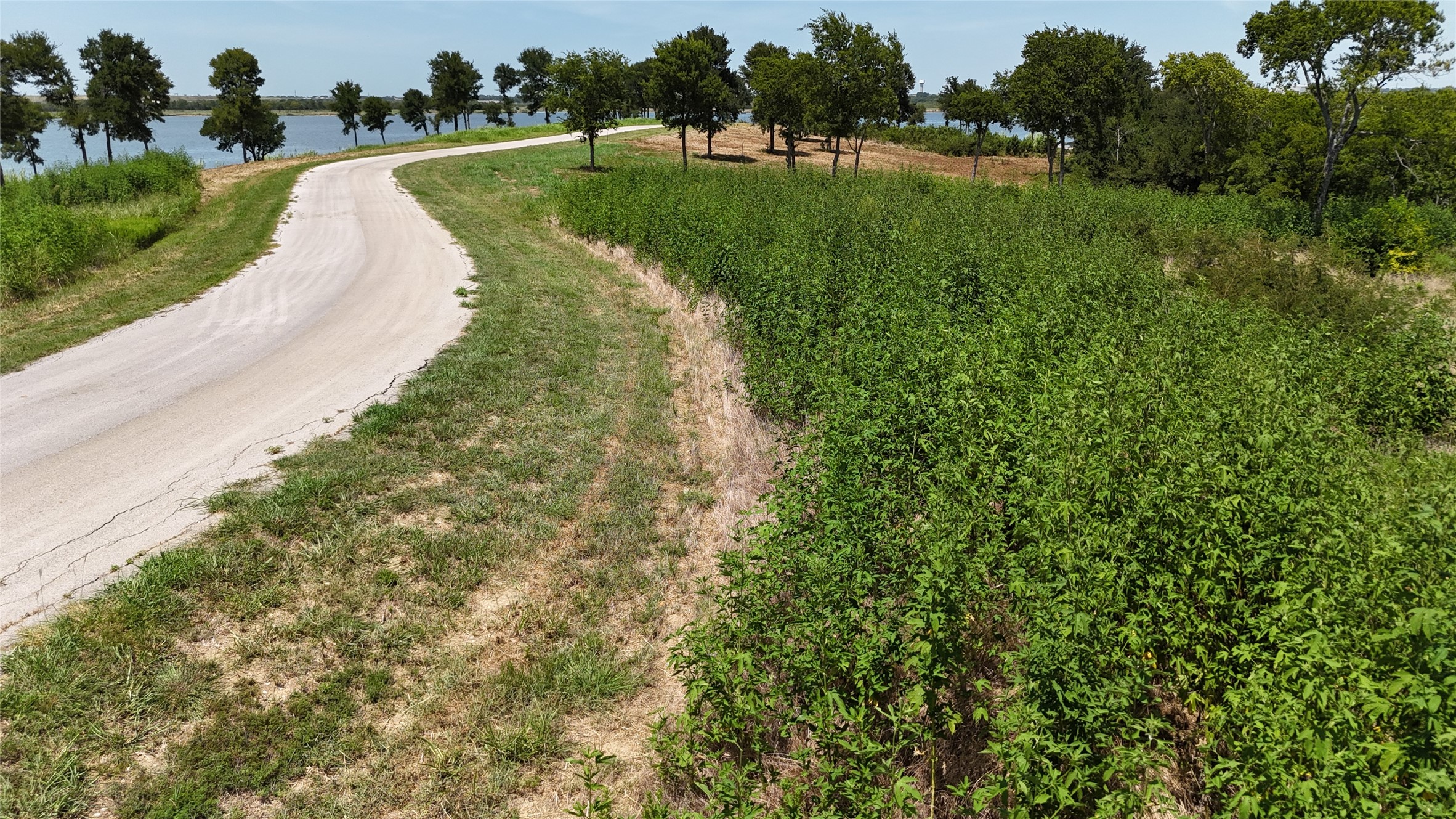 Lot 80 & Bl # 16 Shoreside Drive Corsicana TX 75109