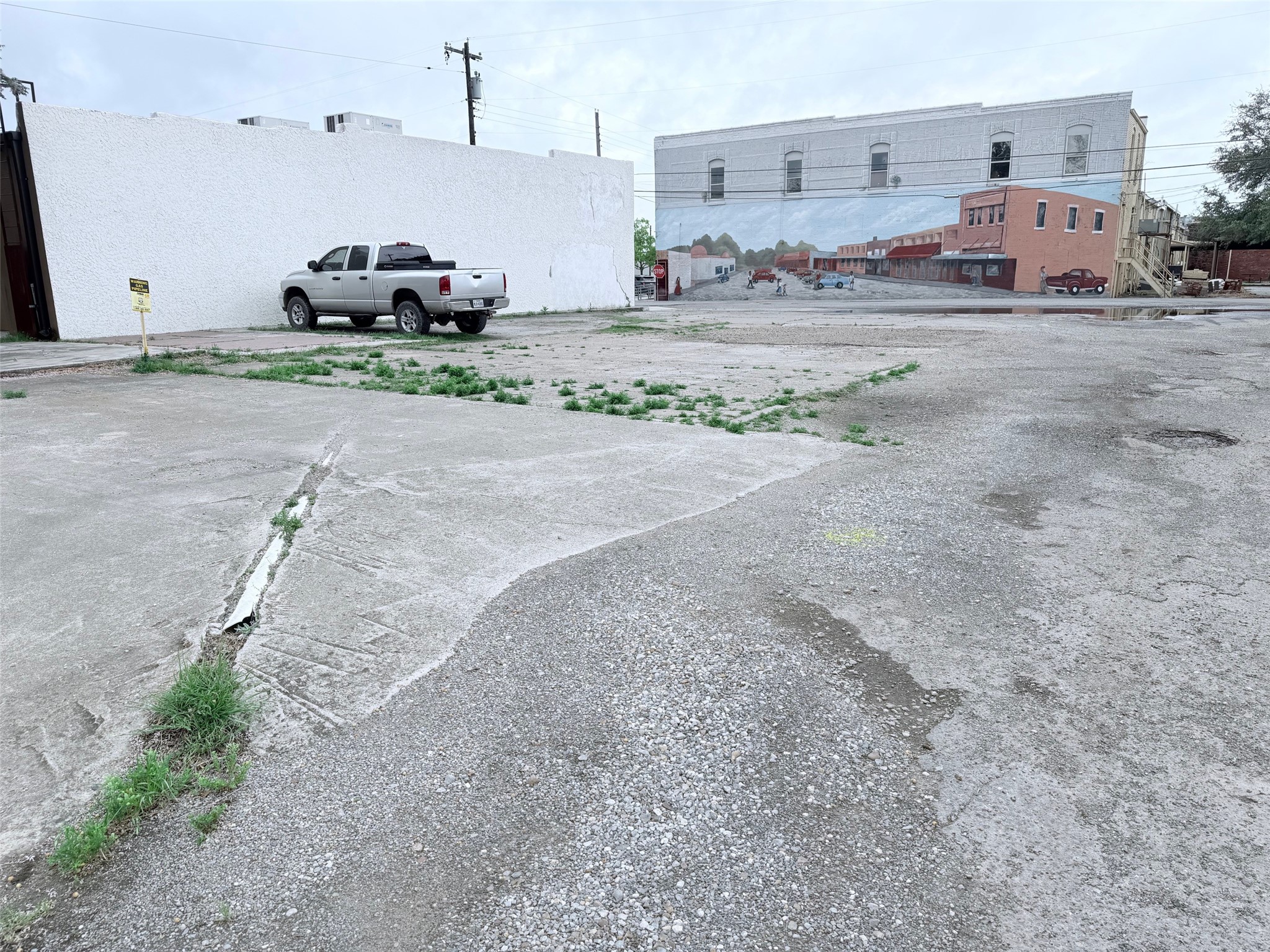 219 N Pearl Street Trenton TX 75490