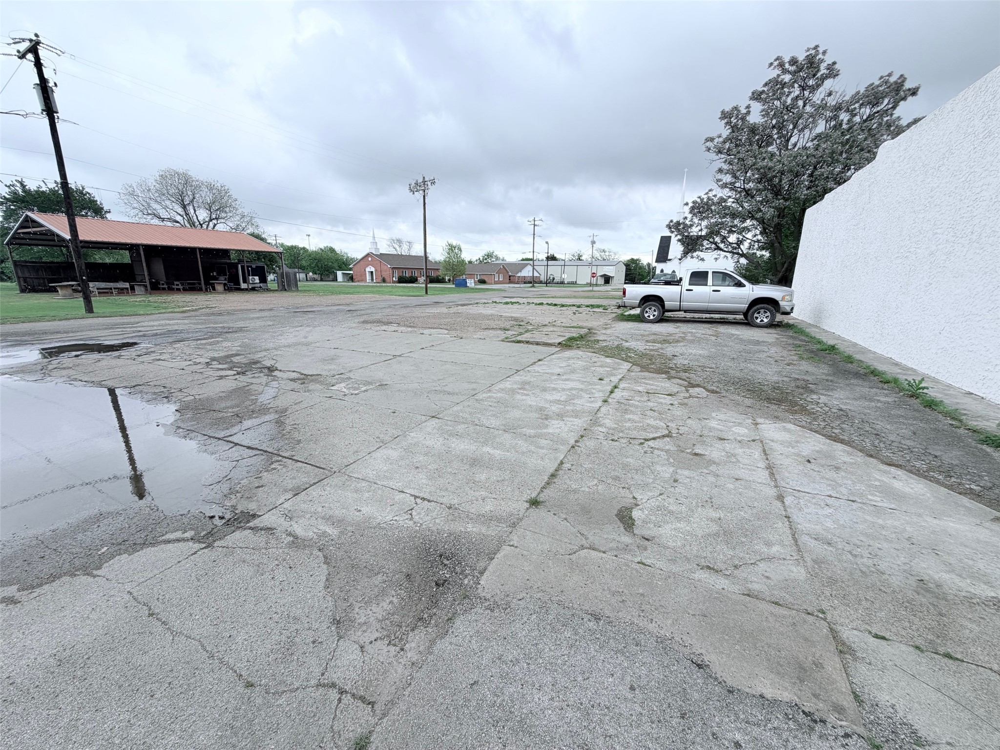 219 N Pearl Street Trenton TX 75490
