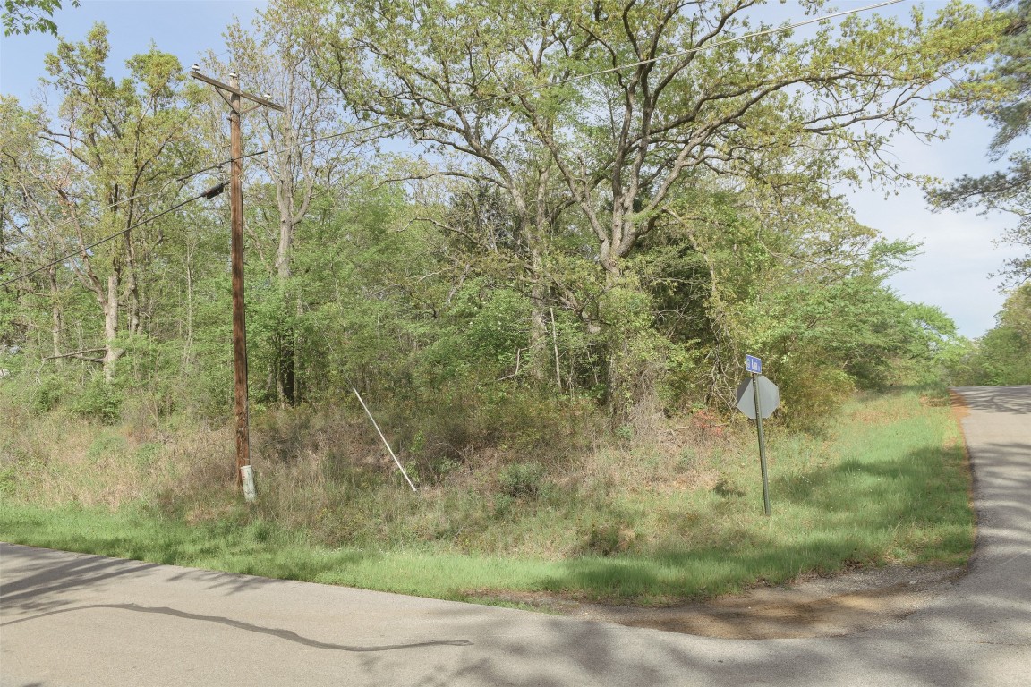 1366 Utopia Road Tool TX 75143
