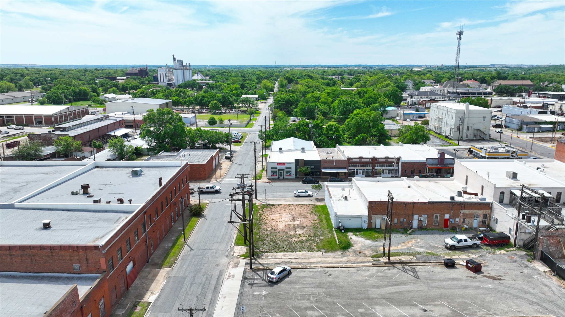 225 E Houston Street Sherman TX 75090
