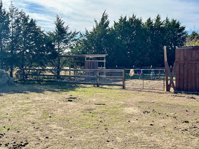 660 County Road 2184 Gainesville TX 76240