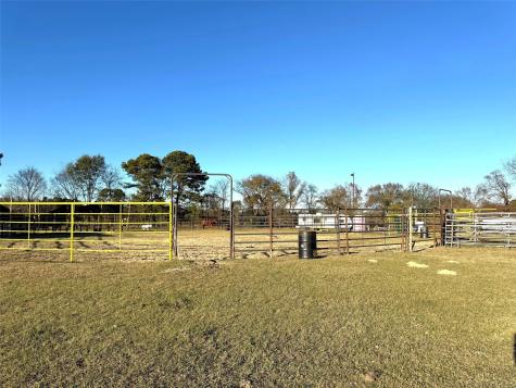 5386 Us Highway 271 Pittsburg TX 75686