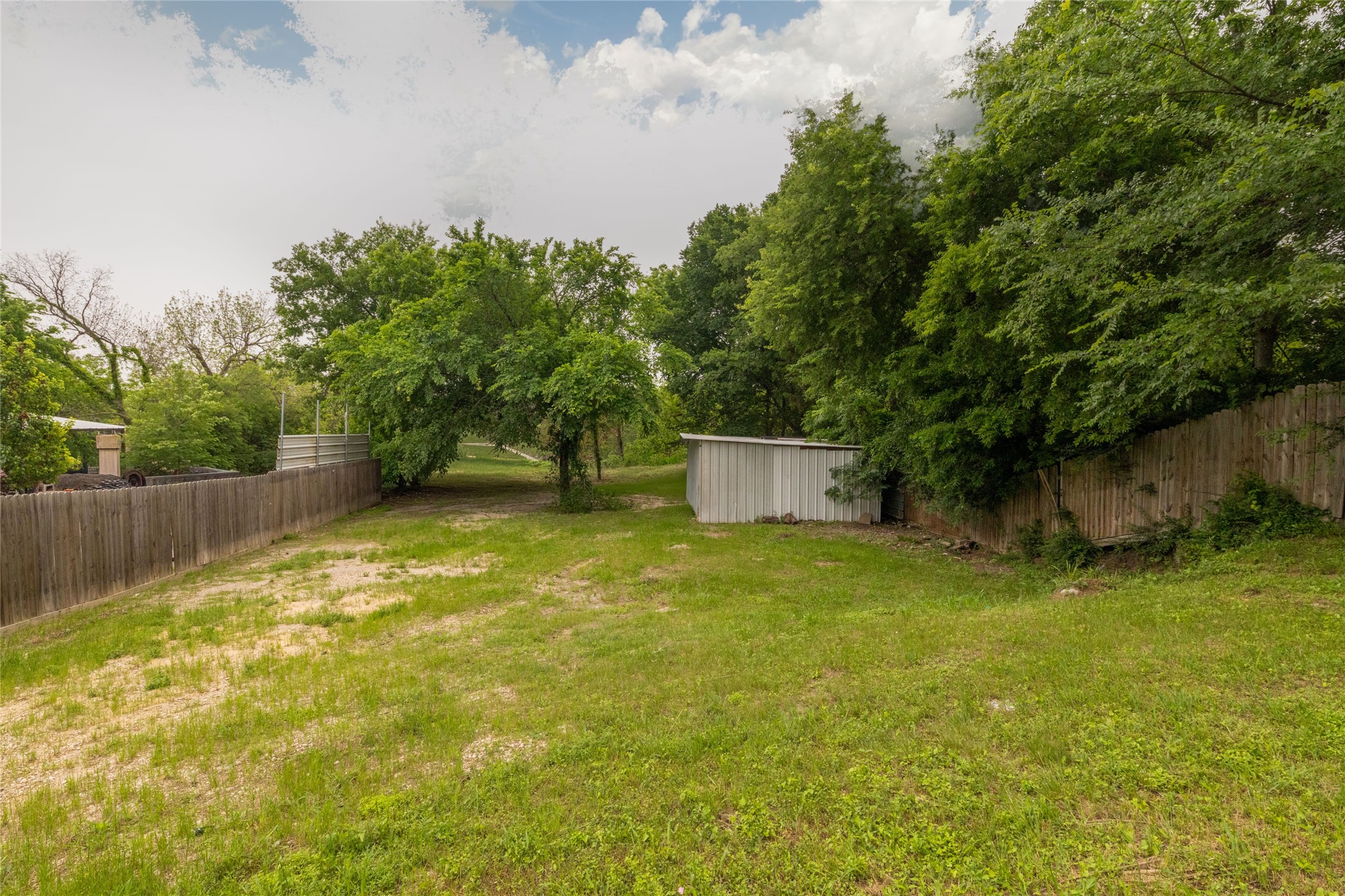 2239 Dowdy Ferry Road Dallas TX 75217
