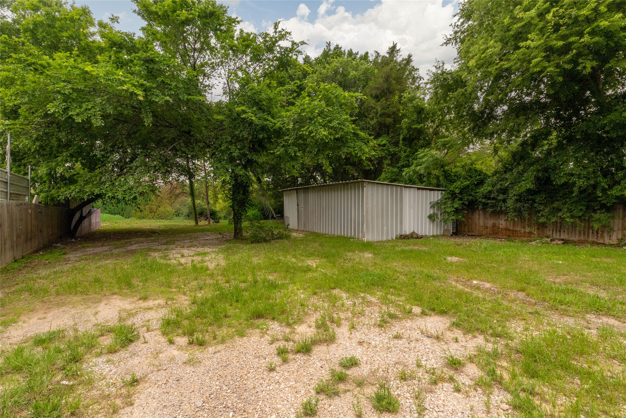 2239 Dowdy Ferry Road Dallas TX 75217